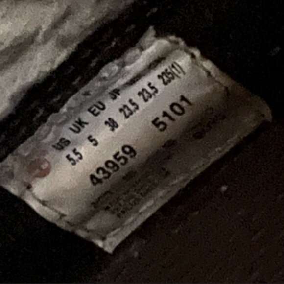 TIMBERLANDS Winter Boots Youth Size 5.5, Gently Used - Picture 3 of 8